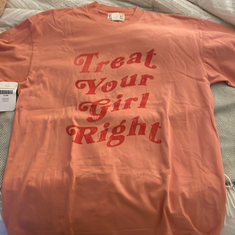 Brand: DressUp oversized t-shirt